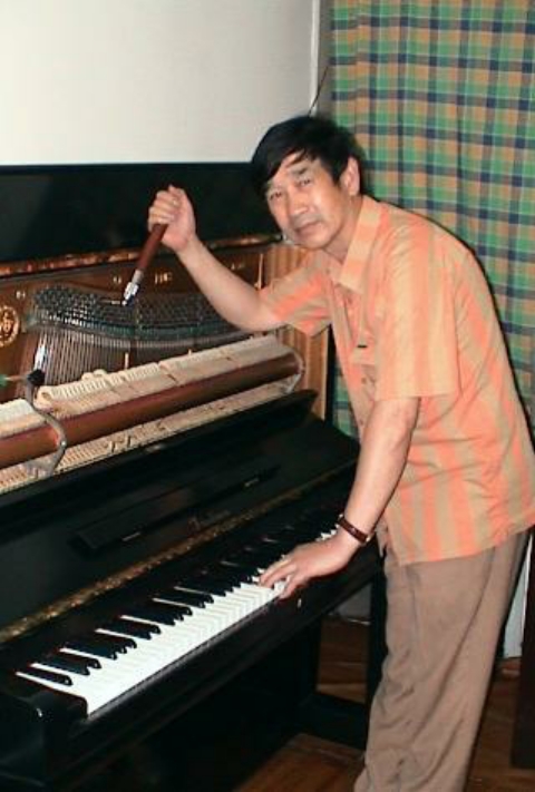 上海钢琴调音调律，收徒弟保证可以独立操作。有证老调音师，