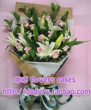 台北鮮花速遞台灣花店訂花母親節送花12朵粉玫瑰+9朵白百合台中