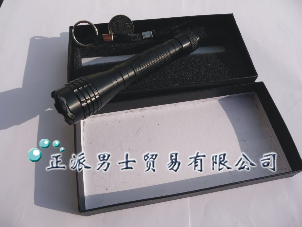 LED强光手电筒(ZHIXIN ZY-201)冲钻特卖礼品  正派男士专卖