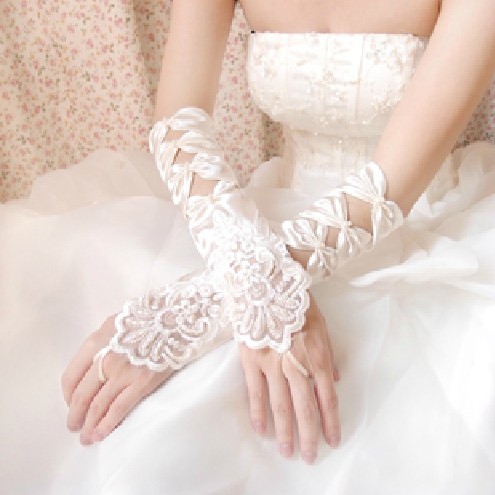 韩式新娘手套冬季结婚婚纱短长款蕾丝绣花露指白头纱裙撑配饰