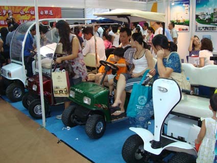 广东四轮电动车厂家 代步电瓶车买菜老人接小孩 残疾人代步电动车