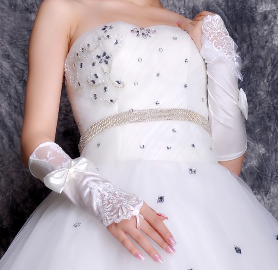 新娘韩式手套 新娘婚纱演出手套无指露指手套蕾丝蝴蝶2012新款折扣优惠信息