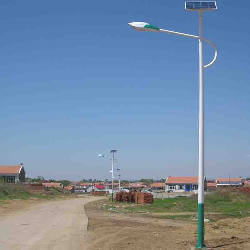 华雷LED太阳能路灯4米5米6米8米30w20w庭院灯高杆灯道路灯新农村