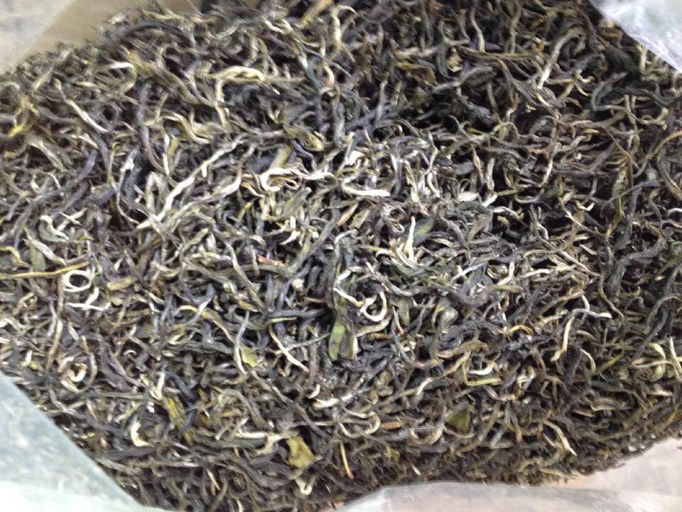 2015年新茶上市 茶恩毛尖 农家自制纯手工烟熏茶叶 黄藤根香