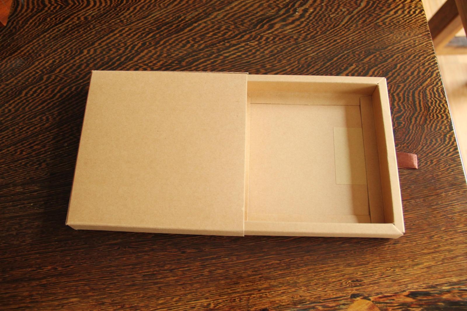 普洱茶包装盒 环保茶叶包装 200克四方凹槽茶饼盒 牛皮纸袋配套折扣优惠信息