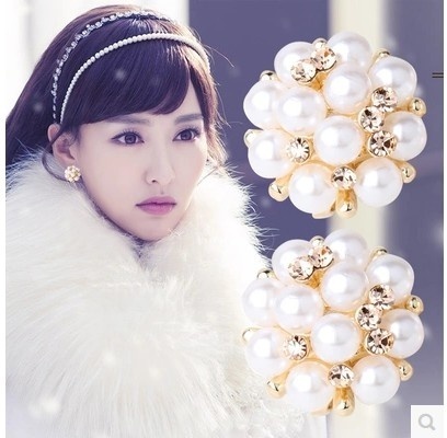 韩版新款时尚珍珠水晶女耳钉 高档耳环 名媛气质镶钻耳扣饰品批发