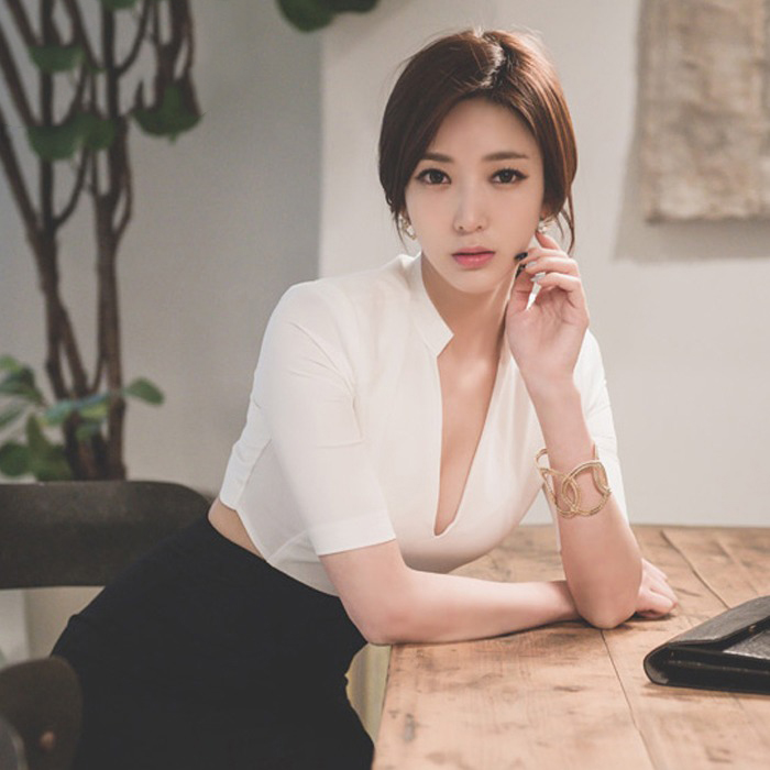 纳高尔2015年韩版女装新品冬天五分袖秋装假两件黑白拼接连衣裙折扣优惠信息