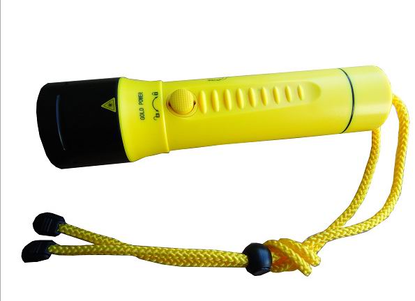 正品利耐 F8充电专业潜水远射1000流明 LED T6强光手电筒水下作业