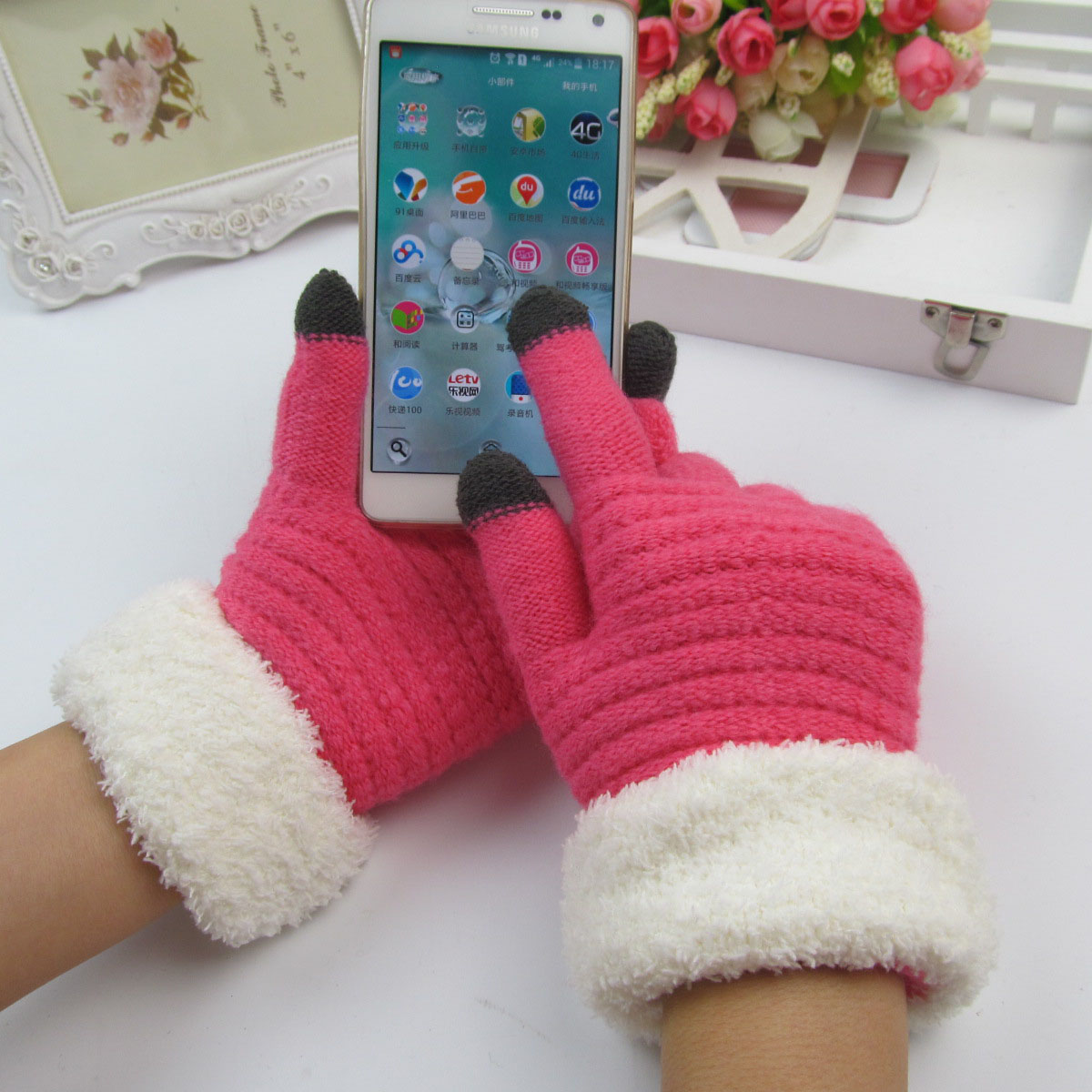 新款女士针织毛线分指手套韩版时尚冬天毛绒加厚保暖手机触屏手套折扣优惠信息