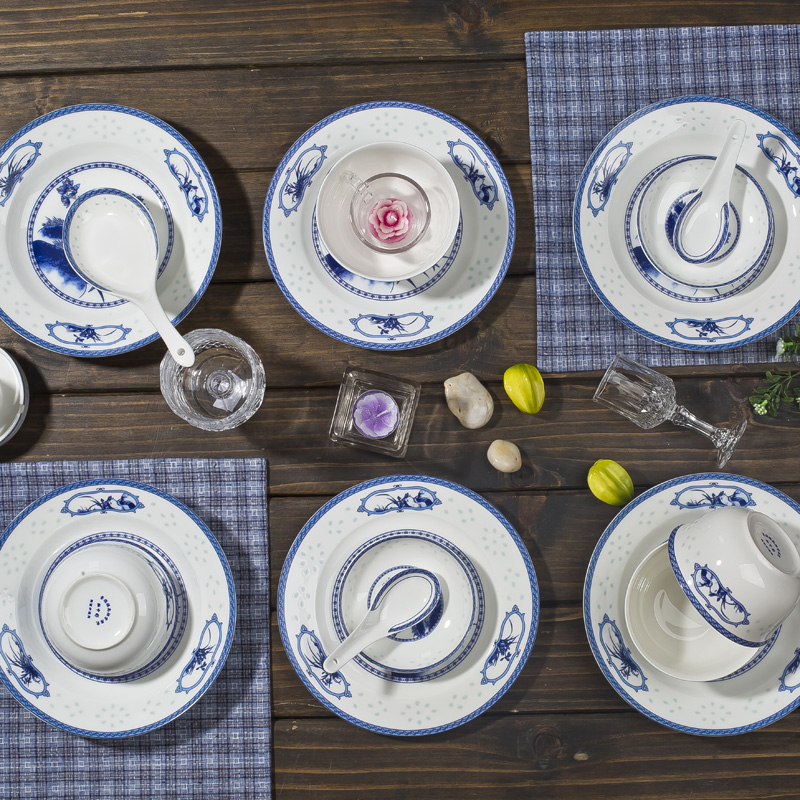 景德镇陶瓷餐具青花瓷高档56头骨瓷餐具套装中式家用碗盘碗碟套装