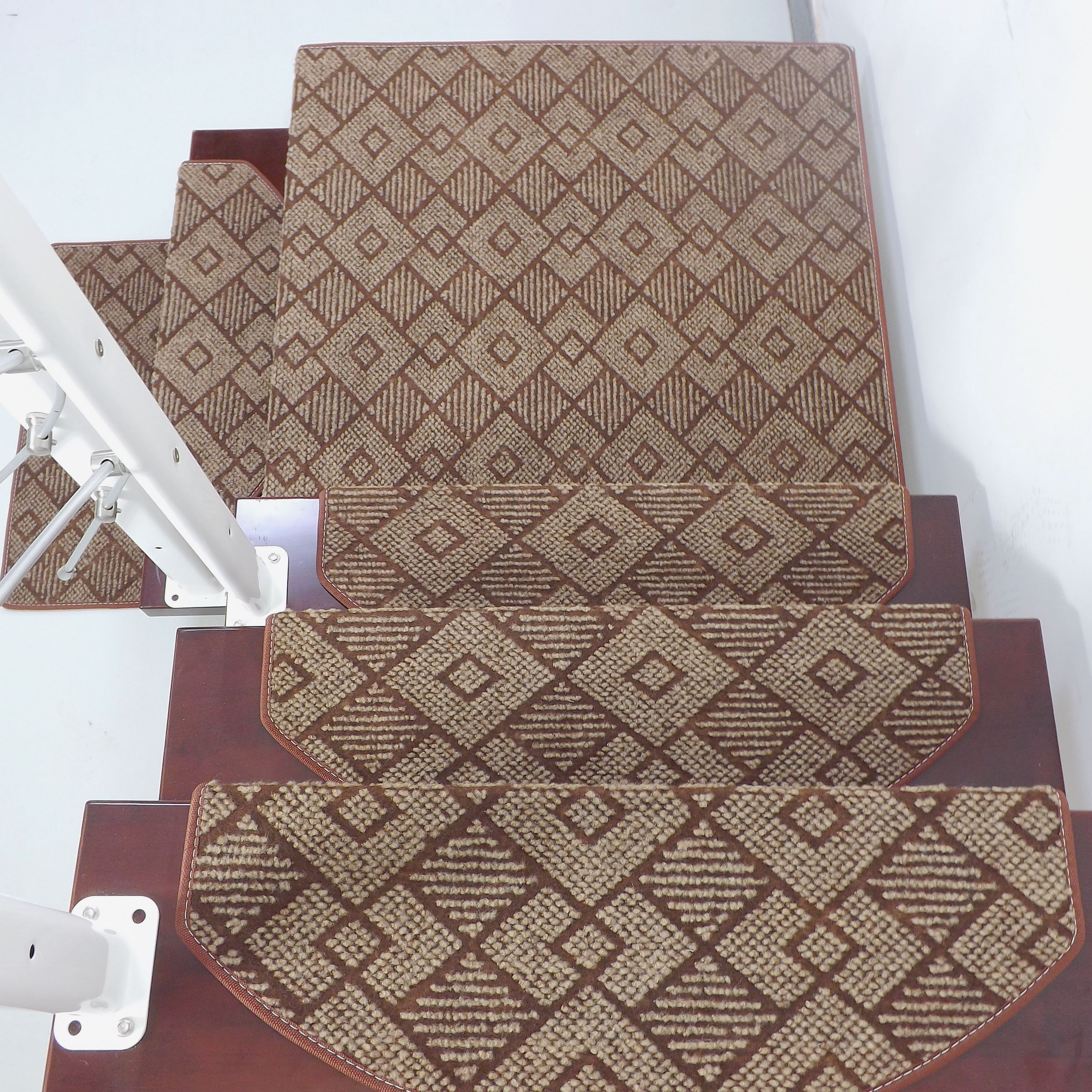热卖!欧式方形楼梯地毯踏步垫 家用免胶自吸防滑垫 转角定制满铺