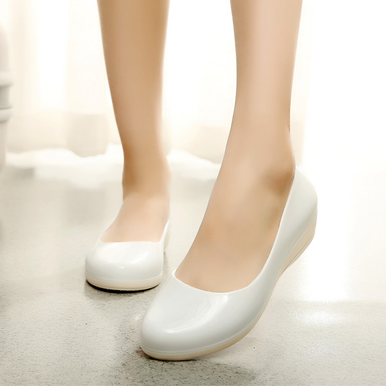 春秋季低帮女式单鞋坡跟白色鞋女单鞋美容院护士舞蹈工作鞋 批发