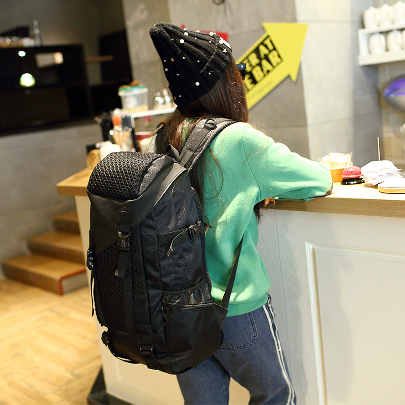 休闲大容量男女旅行背包包潮双肩包女韩版学生书包背包男士登山包折扣优惠信息