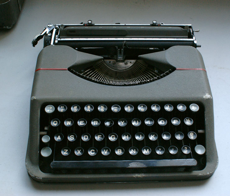 瑞士产爱马仕 Hermes baby  老式打字机二战地记者装备 复古vin