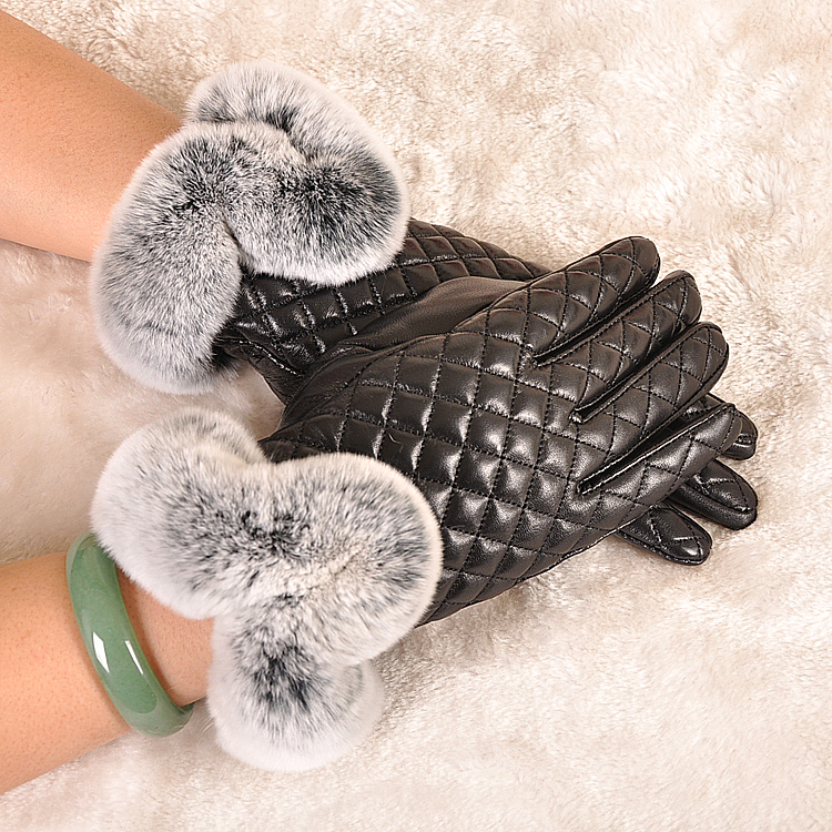 新款女士獭兔毛口菱格触屏羊皮手套秋冬韩版毛绒加厚保暖可爱手套