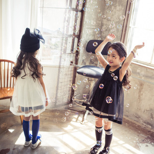 2015夏款女童新款 韩版时尚蕾丝拼接儿童宝宝公主范背心连衣裙