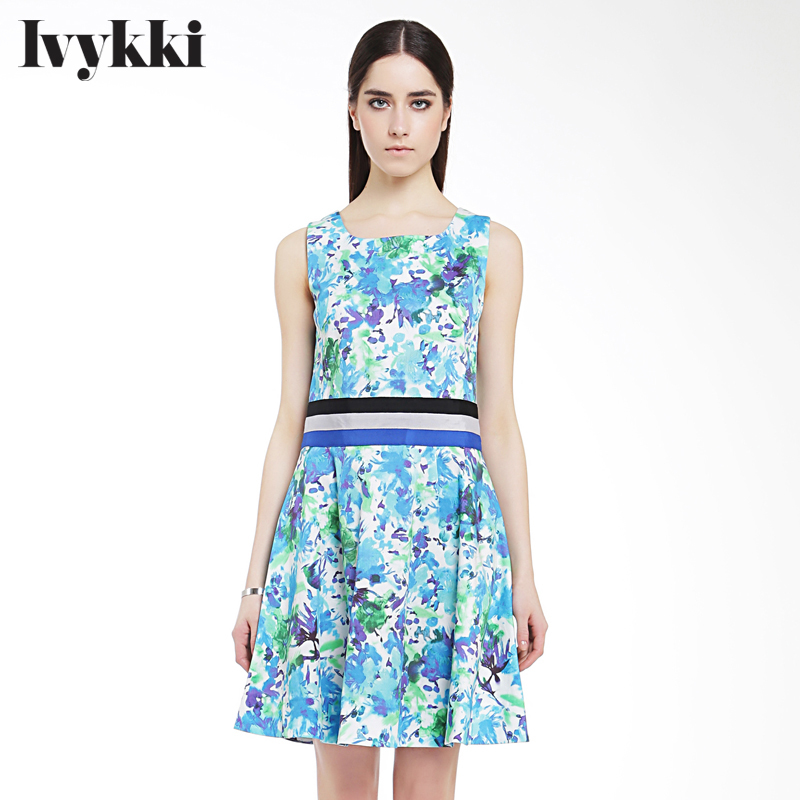 Ivykki艾维女装夏季新款时尚显瘦收腰油画印花无袖连衣裙