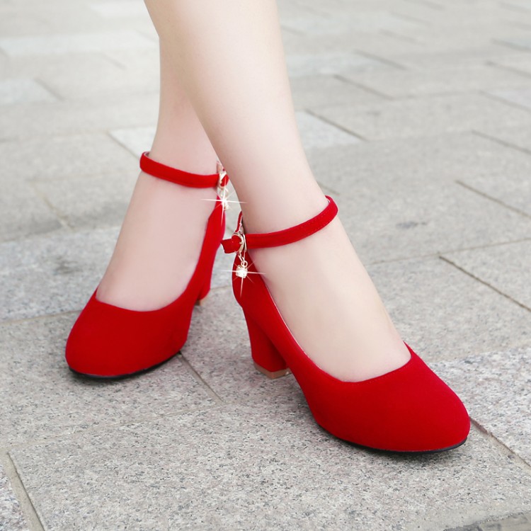 春夏新款结婚鞋红色新娘鞋中跟女婚礼红鞋大小码粗跟单鞋孕妇鞋子