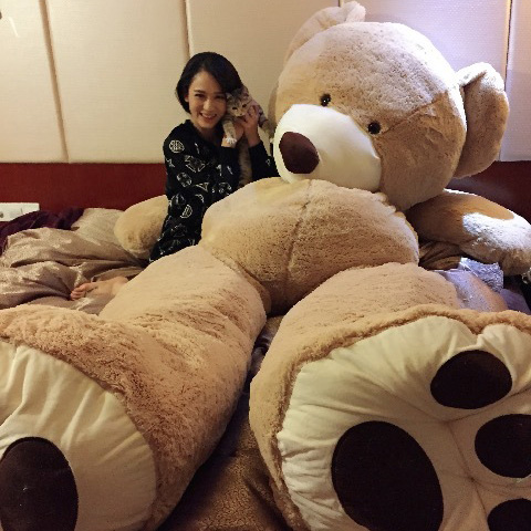 毛绒玩具女生抱抱熊正版公仔超大号陈乔恩同款泰迪熊圣诞礼物女友