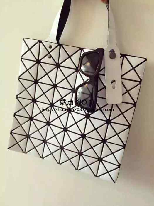 2015品质版夏季新款韩版潮包 欧美女包几何菱格手提包 折叠手拿包折扣优惠信息