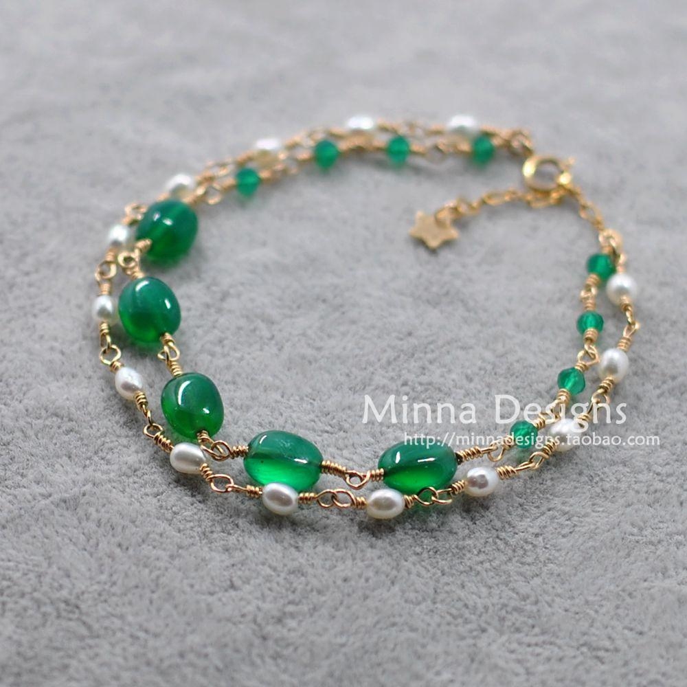 「MinnaDesigns」手工绕线14k包金双层珍珠祖母绿色绿玉髓手链