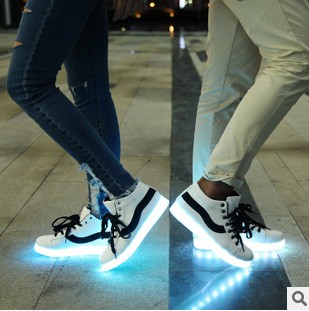 2014双十二12潮爆款USB充电七彩夜光鞋发光鞋LED灯鞋单鞋男女包邮折扣优惠信息