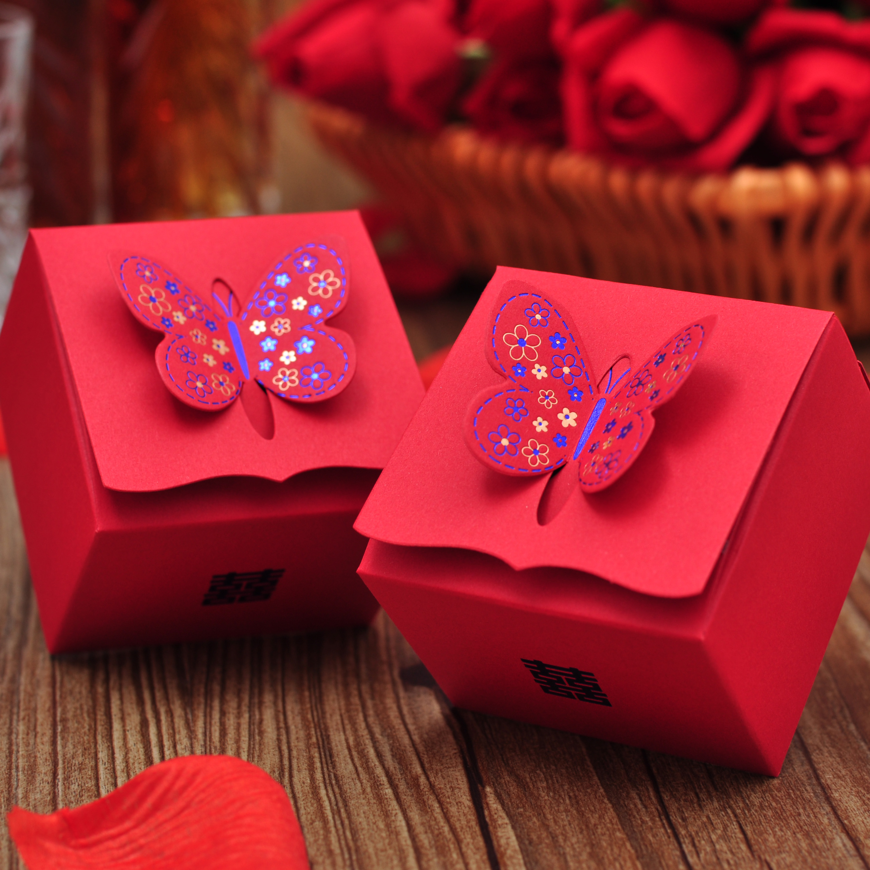 Vinyluse 婚庆结婚成品喜糖盒子糖果盒创意蝴蝶红卡纸盒喜糖包装