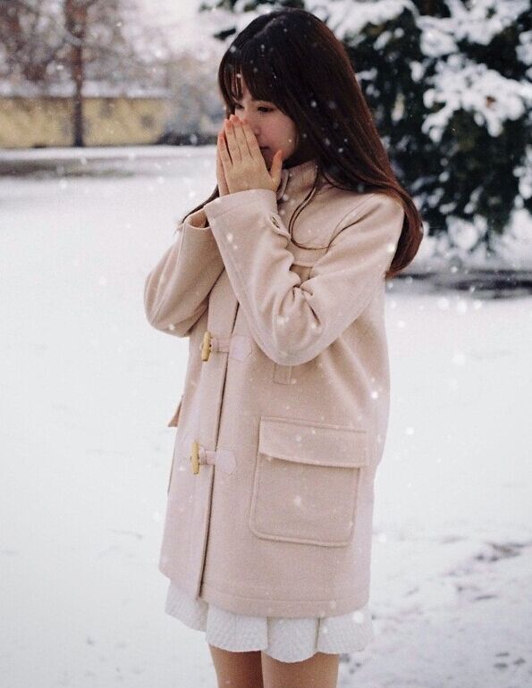2015冬新品毛呢外套女 韩版加厚连帽学院风牛角扣中长款呢子大衣