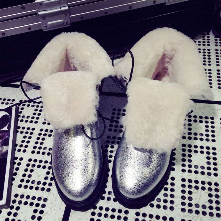 2015冬季新款欧美时尚中筒皮毛一体圆头内增高前系带潮女雪地靴