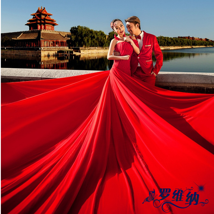 2015最新款影楼拍照复古中国风大红色雪纺礼服 主题婚纱摄影服装折扣优惠信息