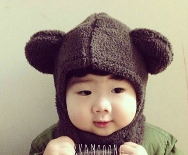 韩国超萌小眼正太同款可爱保暖耳朵围巾帽子一体儿童人气巧克力色
