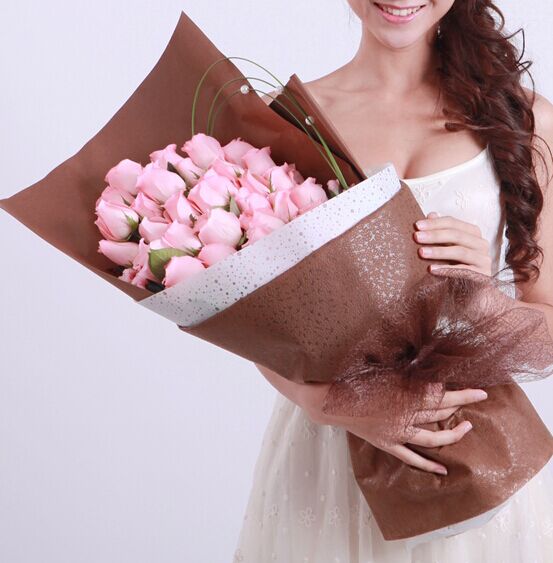 戴安娜粉玫瑰33朵 花束长春生日鲜花速递 长春花店送花 时尚新款