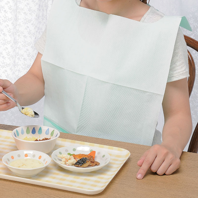 日本进口特高步TACAOF成人围嘴 老年人用餐防水食饭兜 围裙口水巾