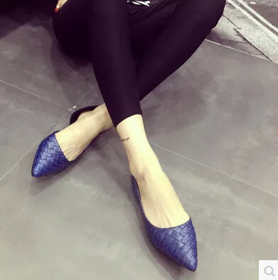 香港代购女士单鞋新款欧美复古时尚格纹尖头浅口平底鞋子蓝色黑色