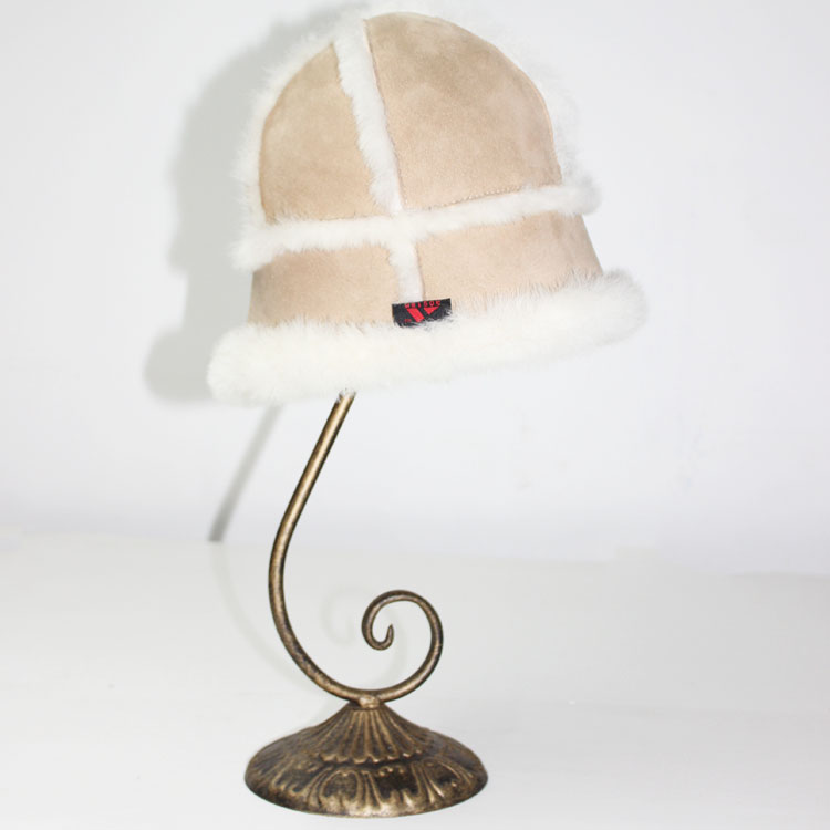 新款女帽子羊皮毛一体渔夫帽盆帽保暖帽冬季帽子女盆韩版女款潮帽