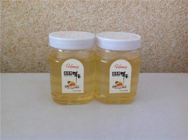2016年东北饶河县黑蜂椴树蜜 液体蜂蜜 不加工纯天然1斤装包邮