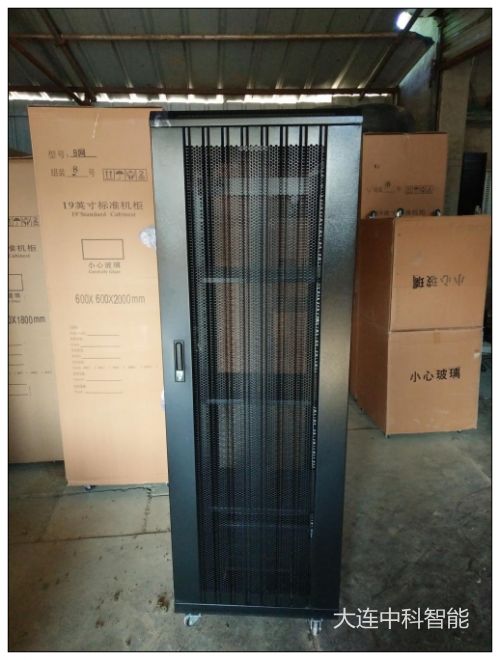 仿图腾机柜47U（2.2米）600X900 网络机柜 图腾机柜